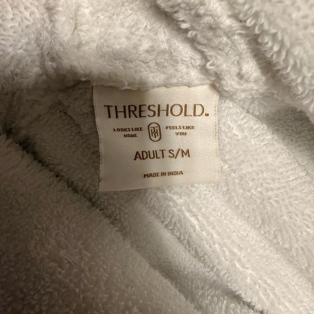 Threshold Soft White Terry Cloth Robe - Picture 4 of 5